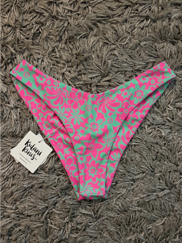 Kulani Kinis Cheeky V Bikini Bottom - Yucca Tucca